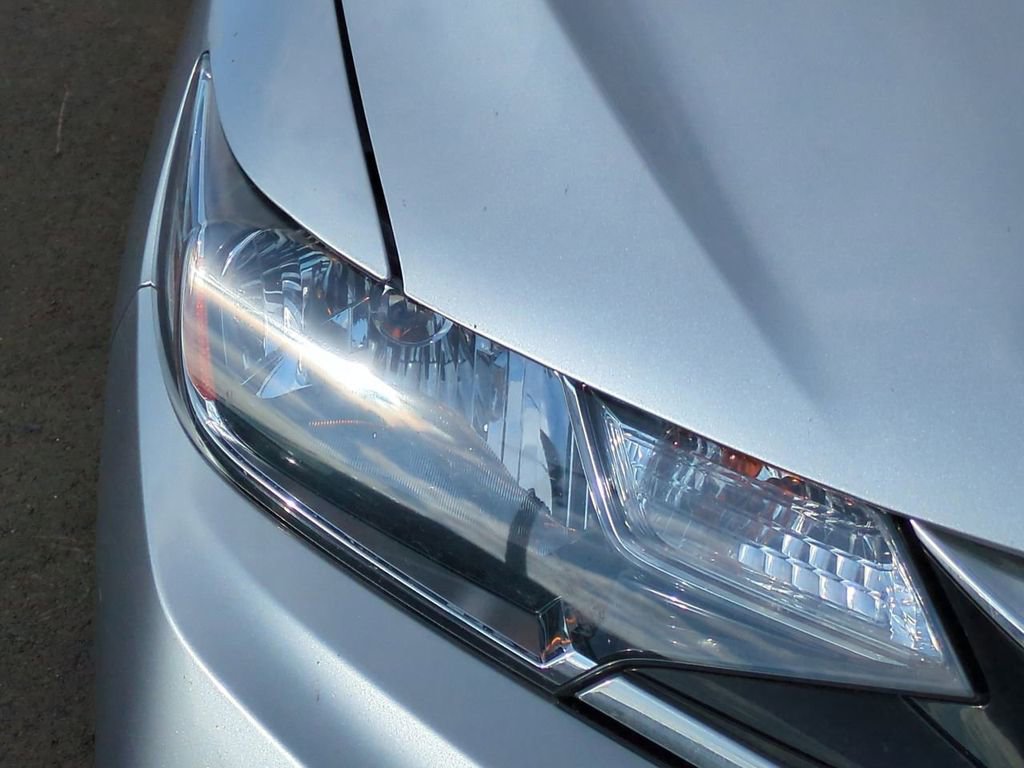 Used 2019 Honda Fit LX image 10