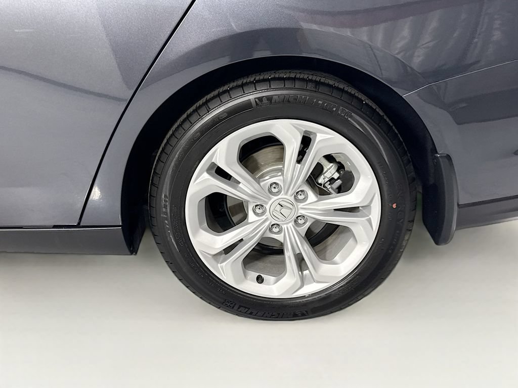 Certified 2025 Honda Accord LX image 31