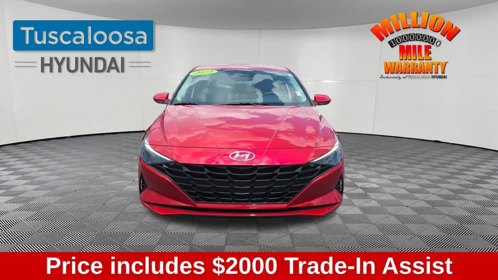 Used 2023 Hyundai Elantra SEL FWD image 2