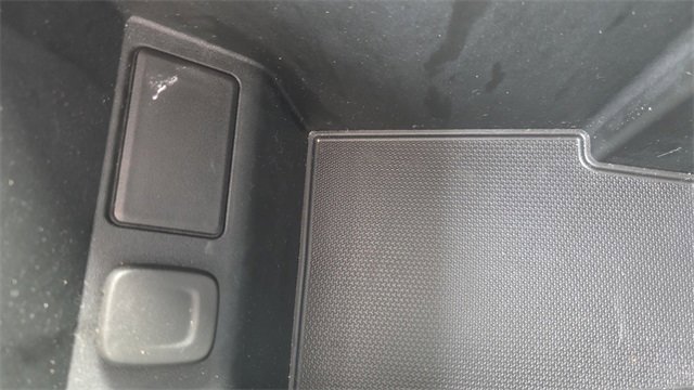 Used 2021 Chevrolet Blazer LT image 23