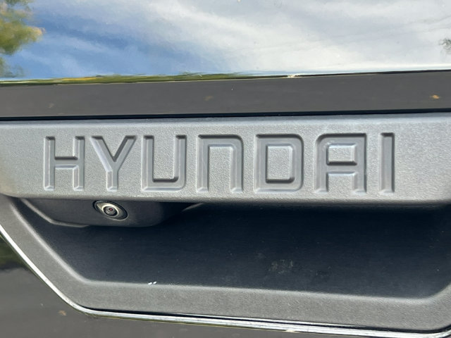 Used 2025 Hyundai Santa Cruz SEL AWD/4WD image 45