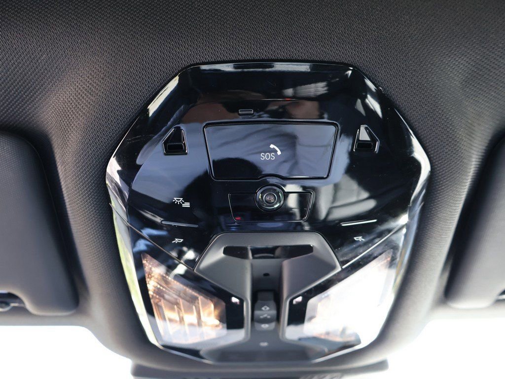 Used 2025 BMW i5 xDrive40 w/ Premium Package AWD/4WD image 61