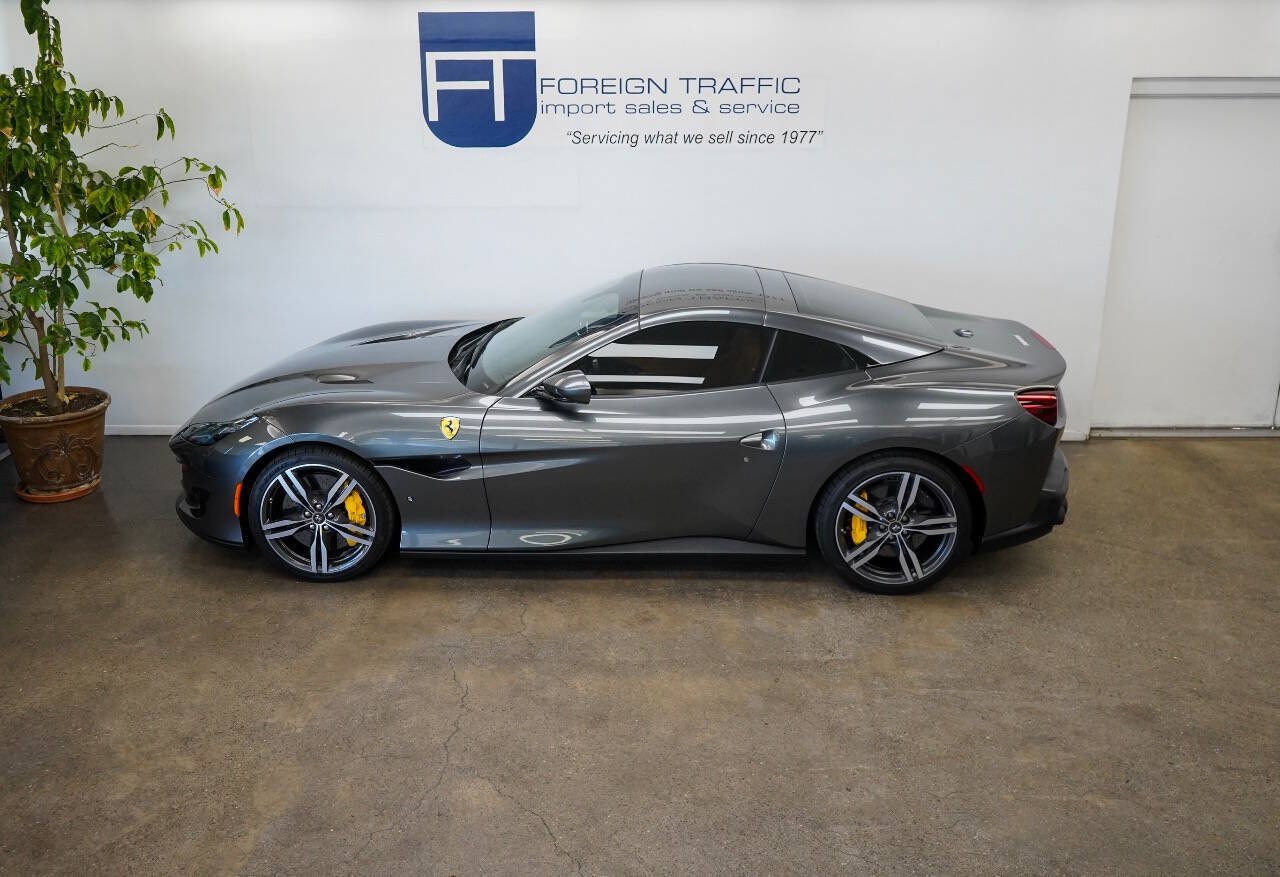 Used 2019 Ferrari Portofino RWD image 48
