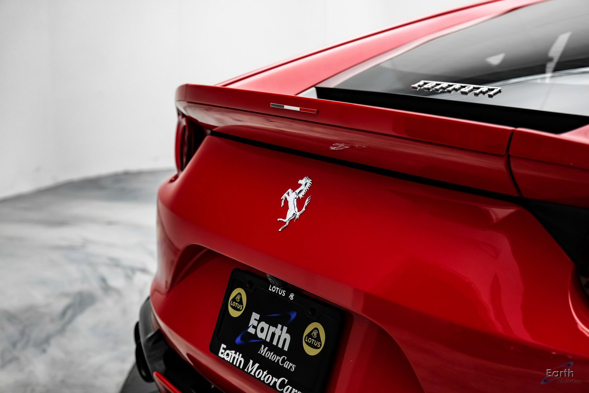 Used 2018 Ferrari 812 Superfast image 38