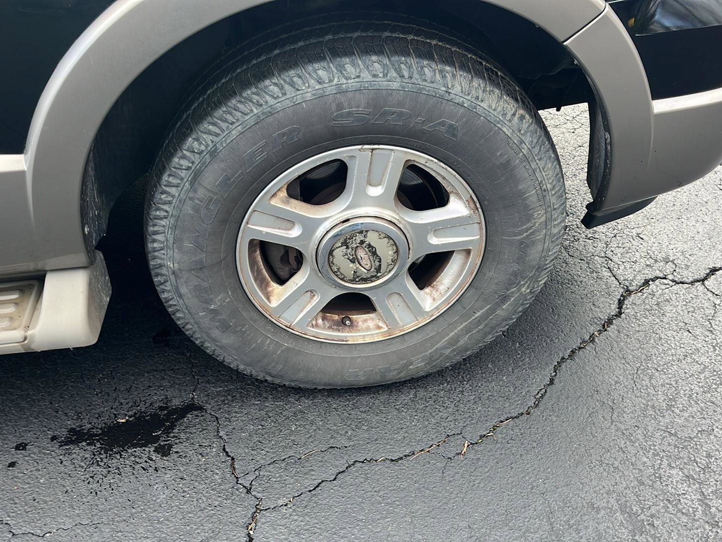 Used 2003 Ford Expedition Eddie Bauer image 32