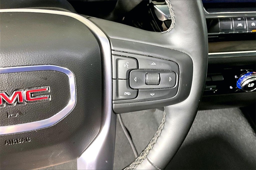 Used 2025 GMC Sierra 1500 SLT image 15