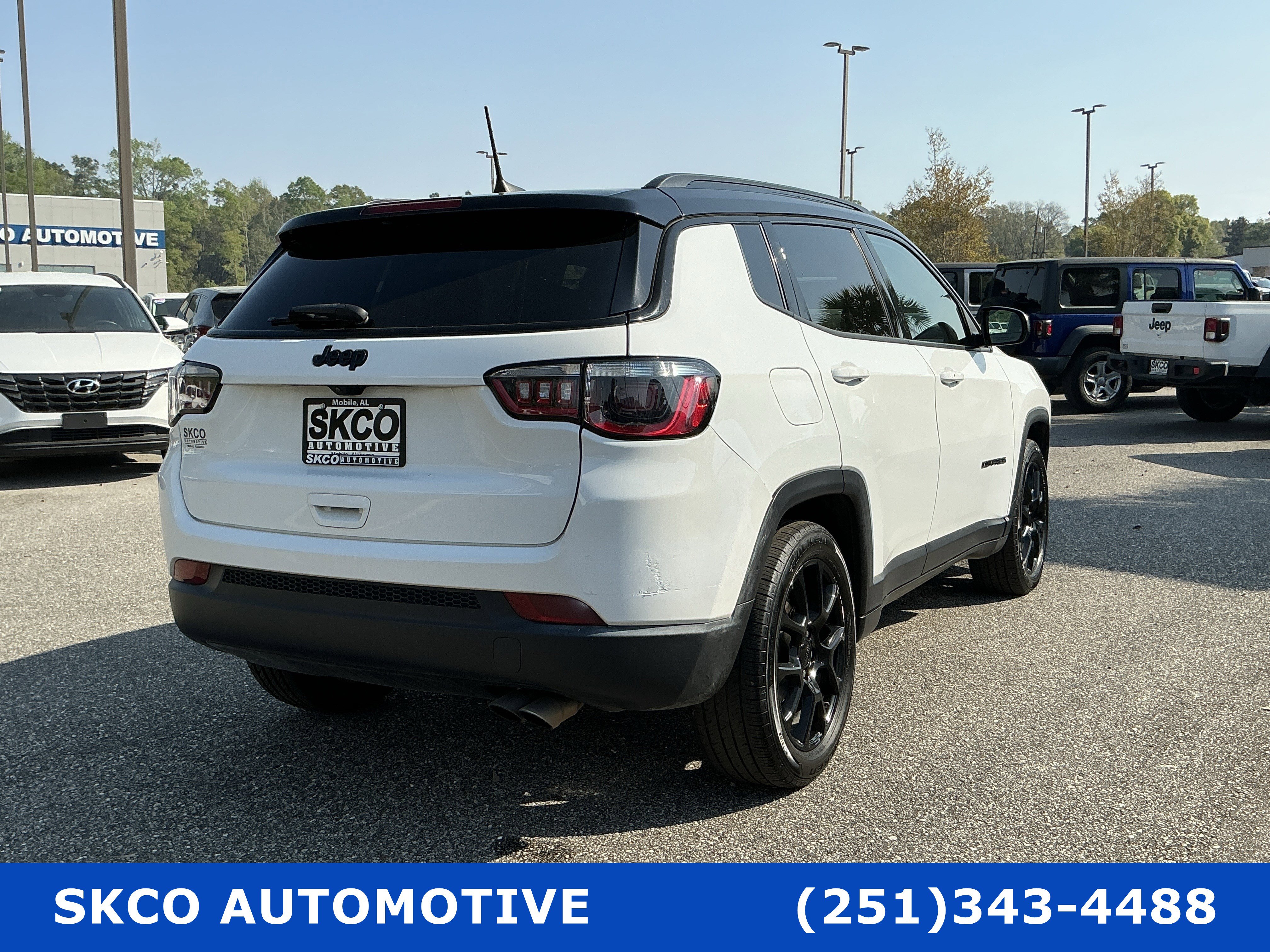 Used 2022 Jeep Compass Altitude image 5