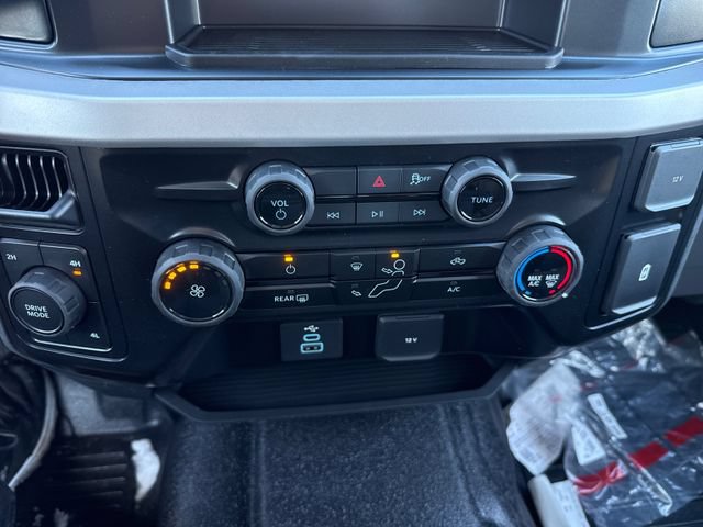 New 2026 Ford F250 XL w/ XL Driver Assist Package AWD/4WD image 28