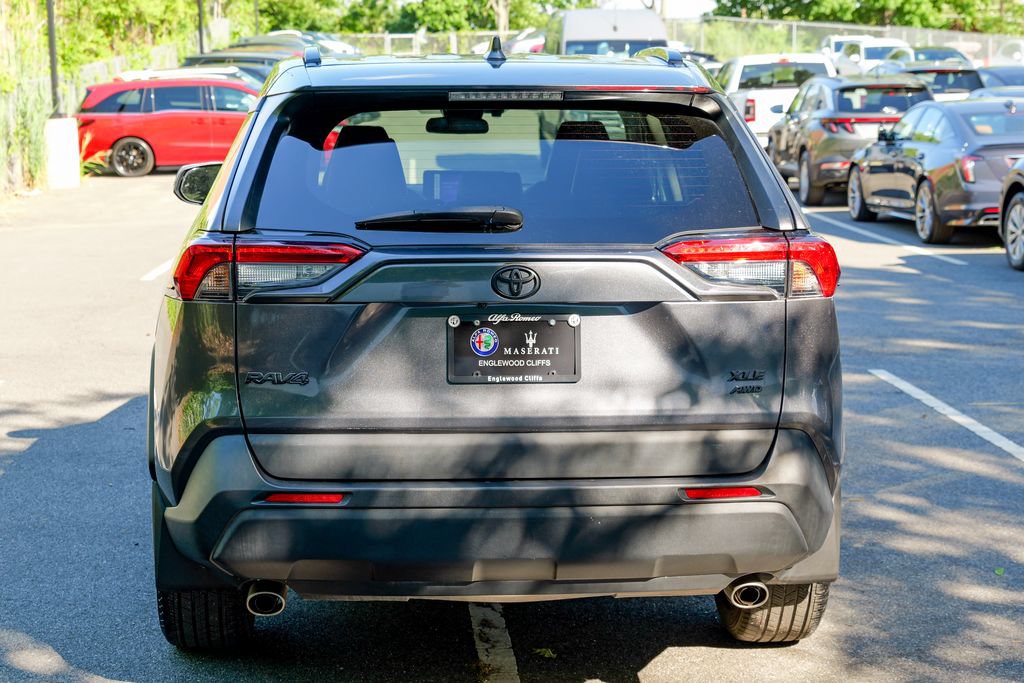 Used 2023 Toyota RAV4 XLE Premium AWD/4WD image 6