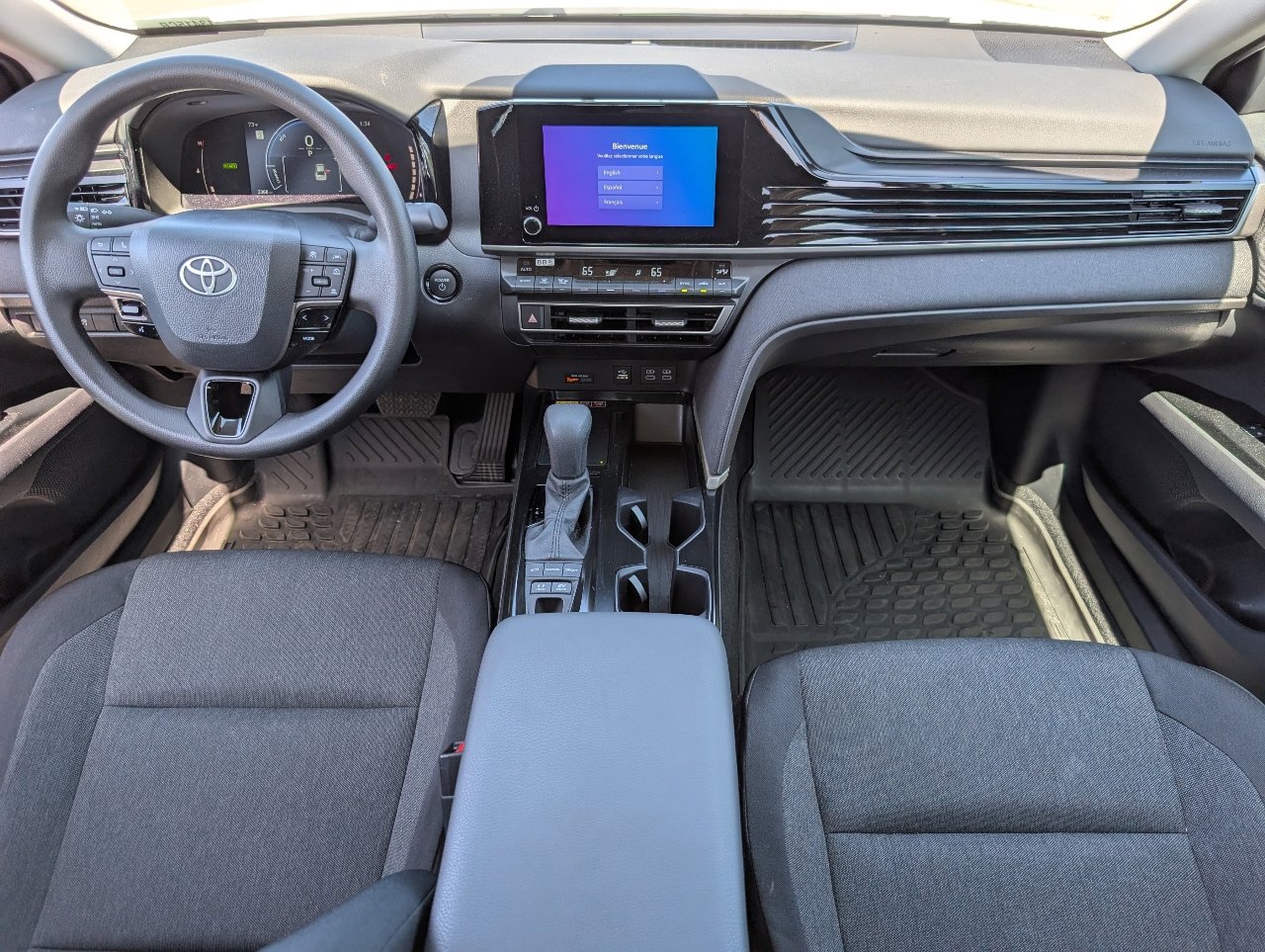 Used 2026 Toyota Camry LE w/ Convenience Package image 4