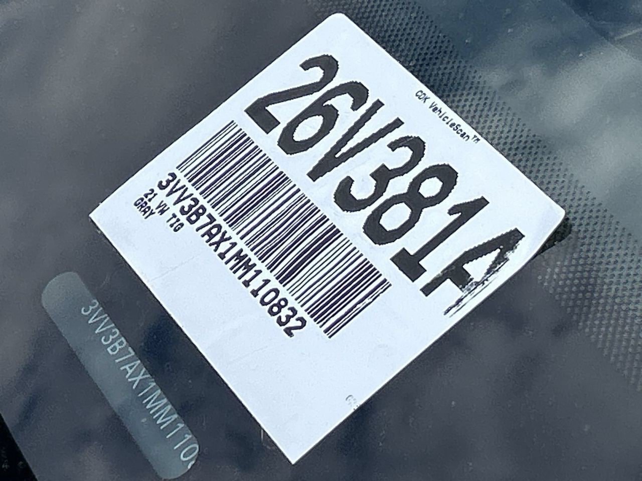 Certified 2021 Volkswagen Tiguan SE R-Line FWD image 31