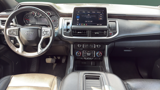 Used 2021 Chevrolet Tahoe Z71 w/ Z71 Signature Package AWD/4WD image 24