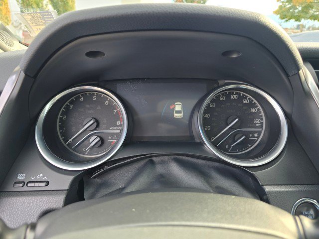 Used 2018 Toyota Camry XLE w/ Driver Assist Package image 40