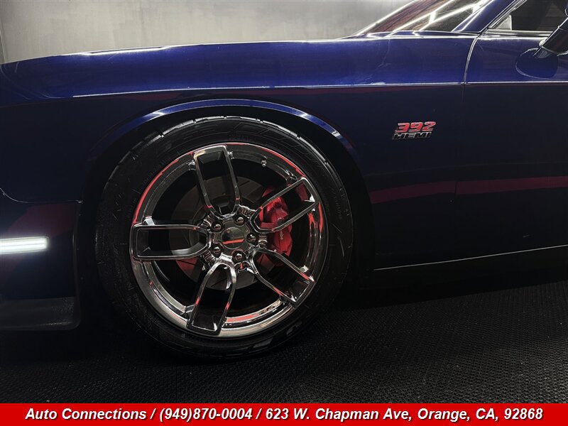 Used 2014 Dodge Challenger SRT8 RWD image 35