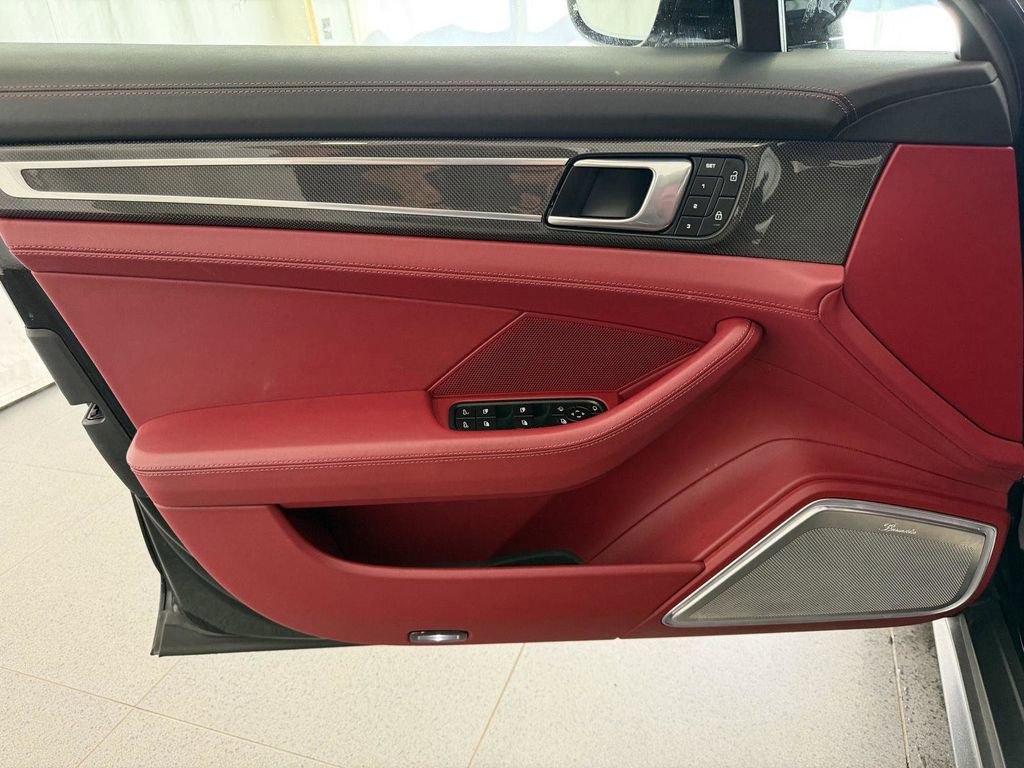 Certified 2022 Porsche Panamera Turbo S AWD/4WD image 15