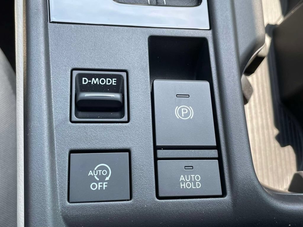 New 2026 Nissan Sentra SL w/ Floor Mat Package FWD image 31