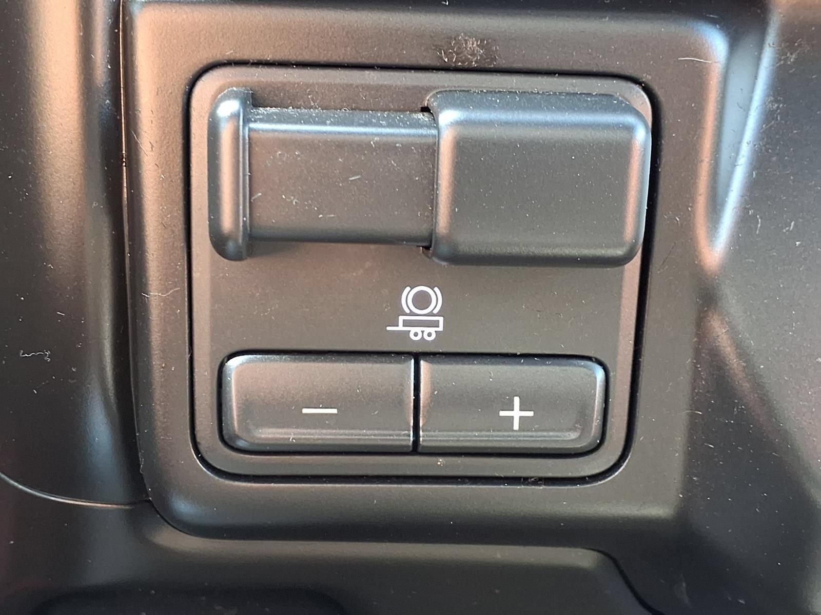 Used 2021 Chevrolet Silverado 1500 High Country RWD image 7