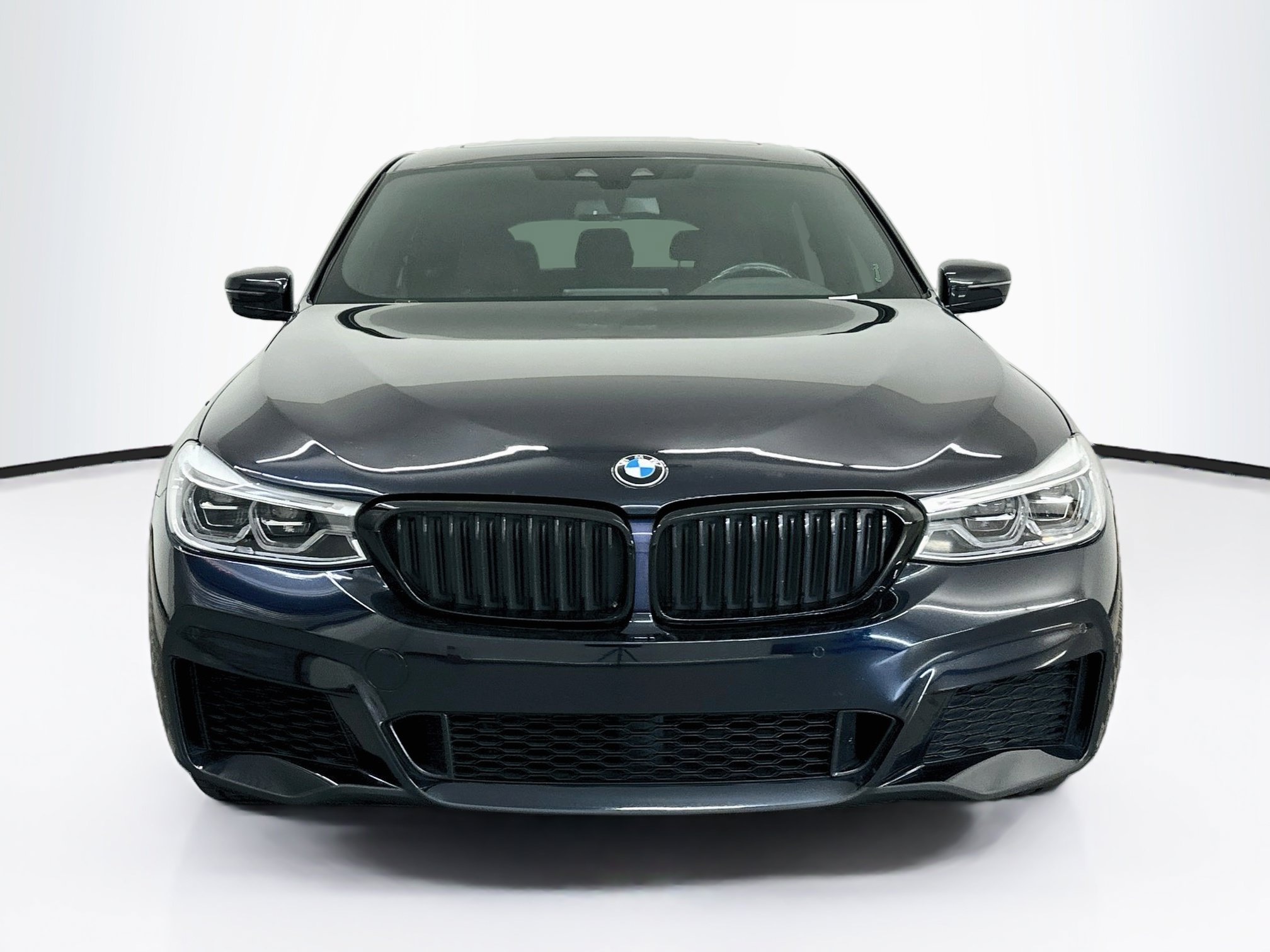 Used 2019 BMW 640i Gran Turismo xDrive w/ M Sport Package AWD/4WD image 2