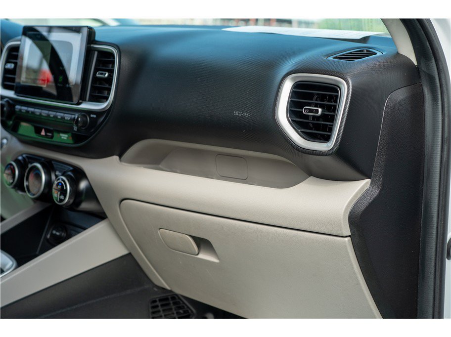 Used 2020 Hyundai Venue SEL w/ Convenience + Premium Package FWD image 44