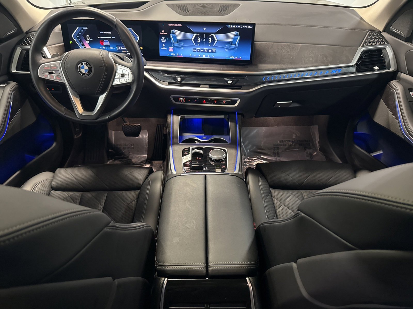 Used 2025 BMW X7 xDrive40i w/ Premium Package image 28