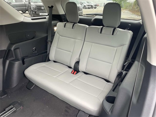 New 2025 Ford Explorer Active w/ Active Comfort Package image 20