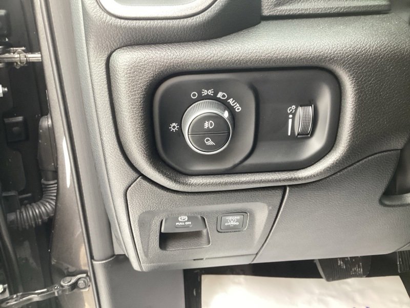 New 2026 RAM 1500 Classic Warlock image 28