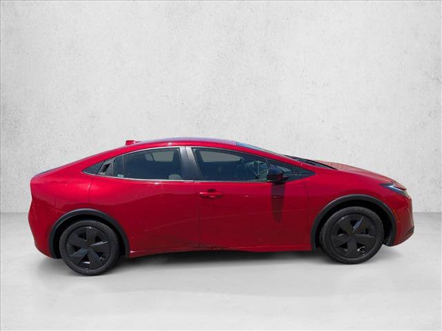 Used 2023 Toyota Prius LE FWD image 4