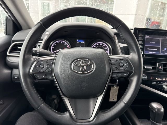 Used 2024 Toyota Camry SE image 14