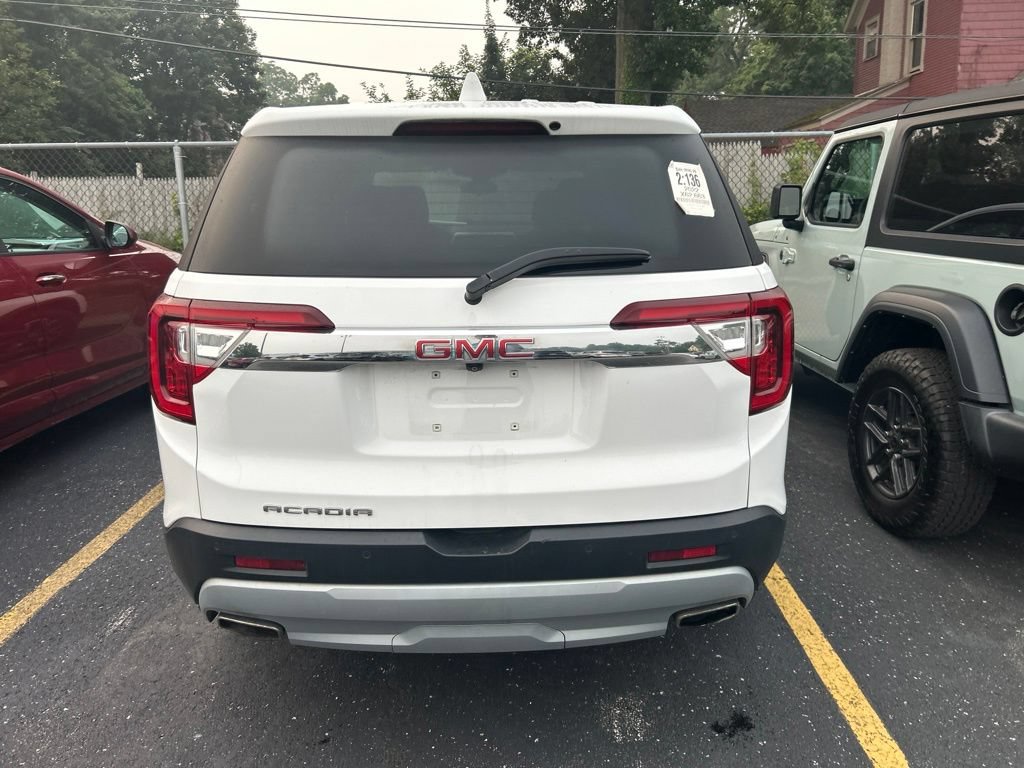 Used 2022 GMC Acadia SLE FWD image 6