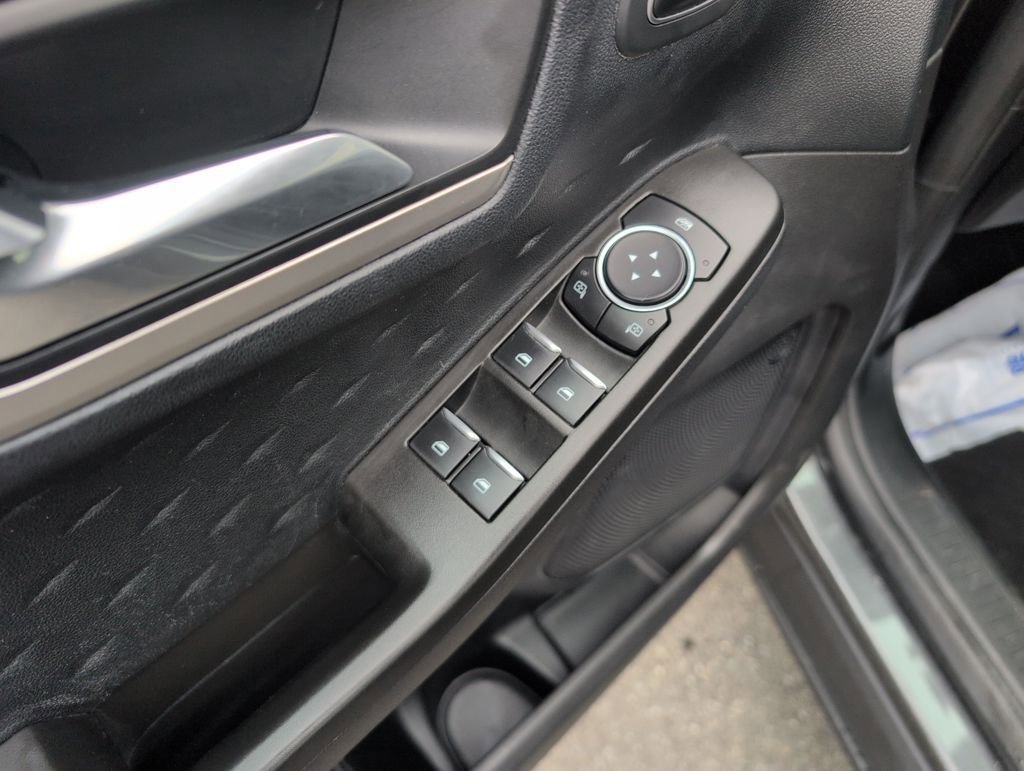 Used 2020 Ford Escape SEL image 12