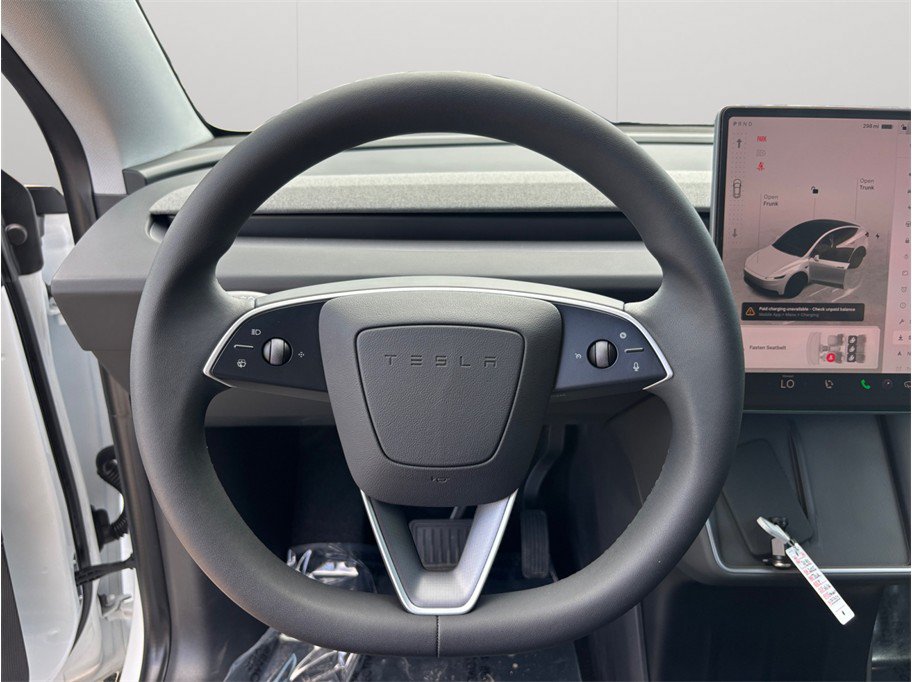 Used 2026 Tesla Model Y 2WD image 19