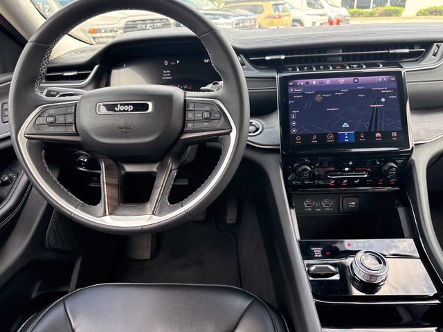 Used 2023 Jeep Grand Cherokee L Limited AWD/4WD image 22