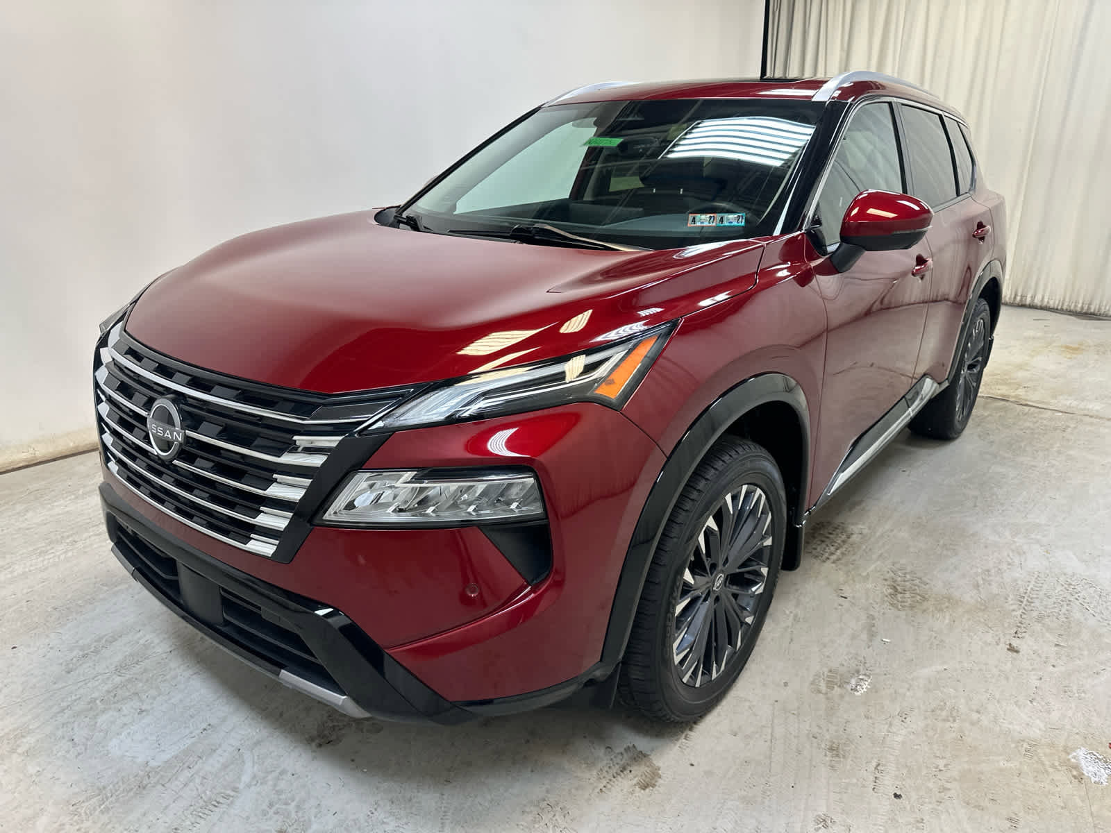 Certified 2024 Nissan Rogue Platinum AWD/4WD image 10