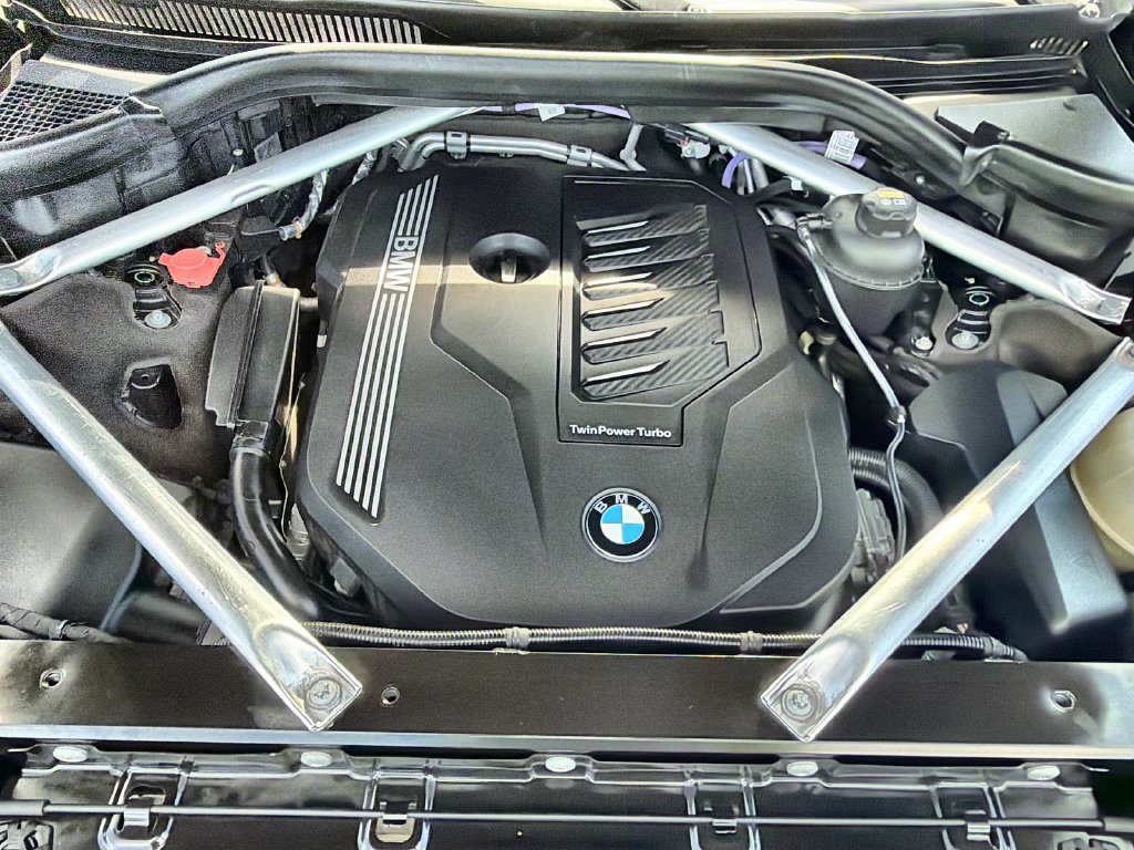 Used 2022 BMW X7 xDrive40i w/ Premium Package AWD/4WD image 17