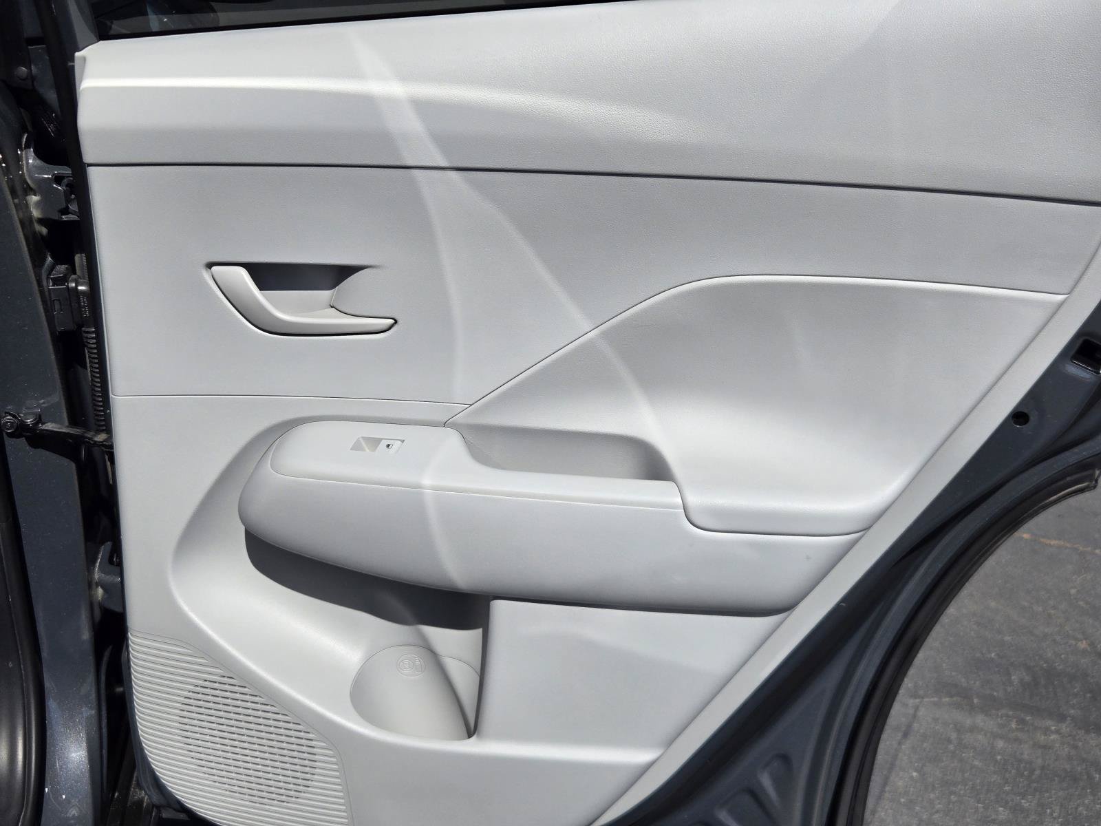 Used 2024 Hyundai Kona SEL FWD image 30