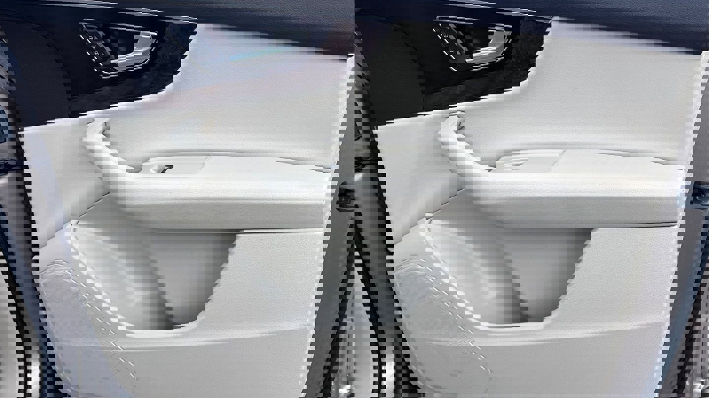 Used 2019 Audi Q7 3.0T Premium w/ Cold Weather Package image 44