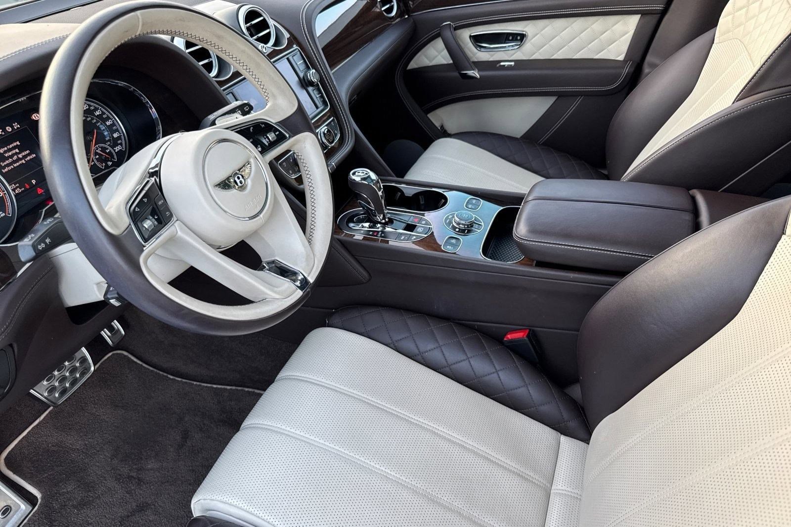 Used 2018 Bentley Bentayga image 5