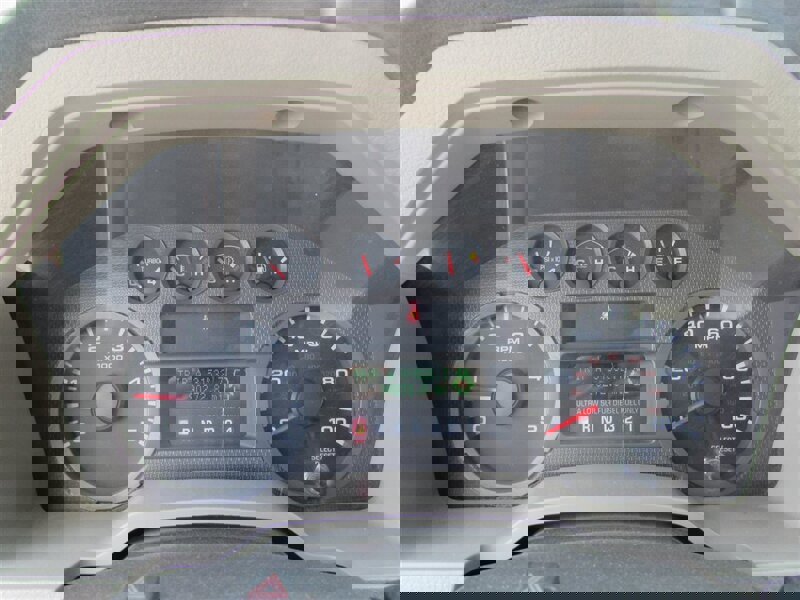 Used 2008 Ford F550 2WD Super Cab Super Duty image 55