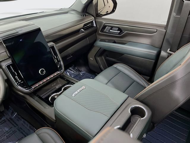 Used 2025 GMC Yukon AT4 image 23