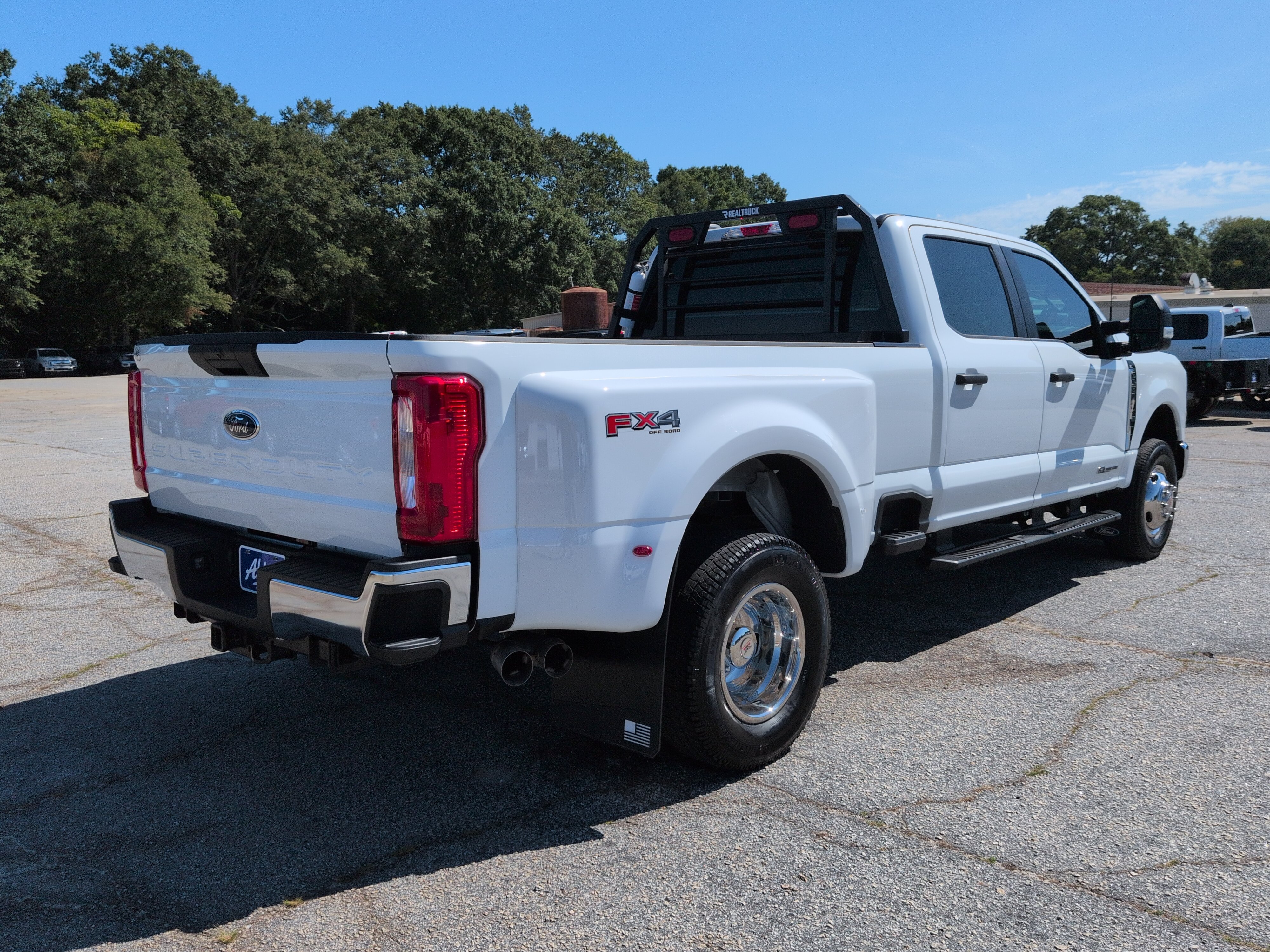 Certified 2025 Ford F350 XL AWD/4WD image 3