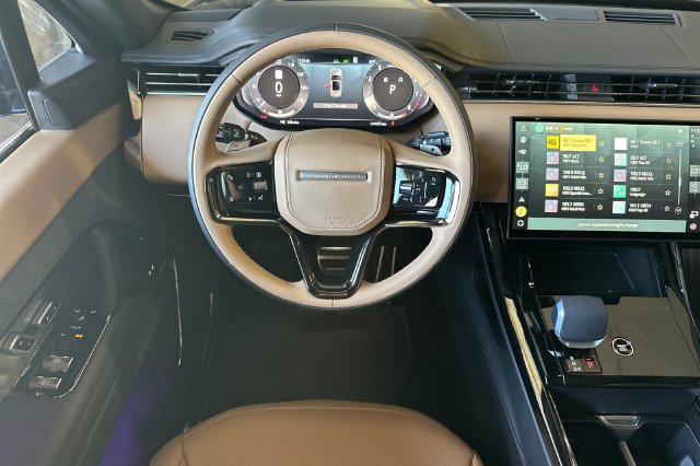 New 2026 Land Rover Range Rover Sport Dynamic SE AWD/4WD image 13