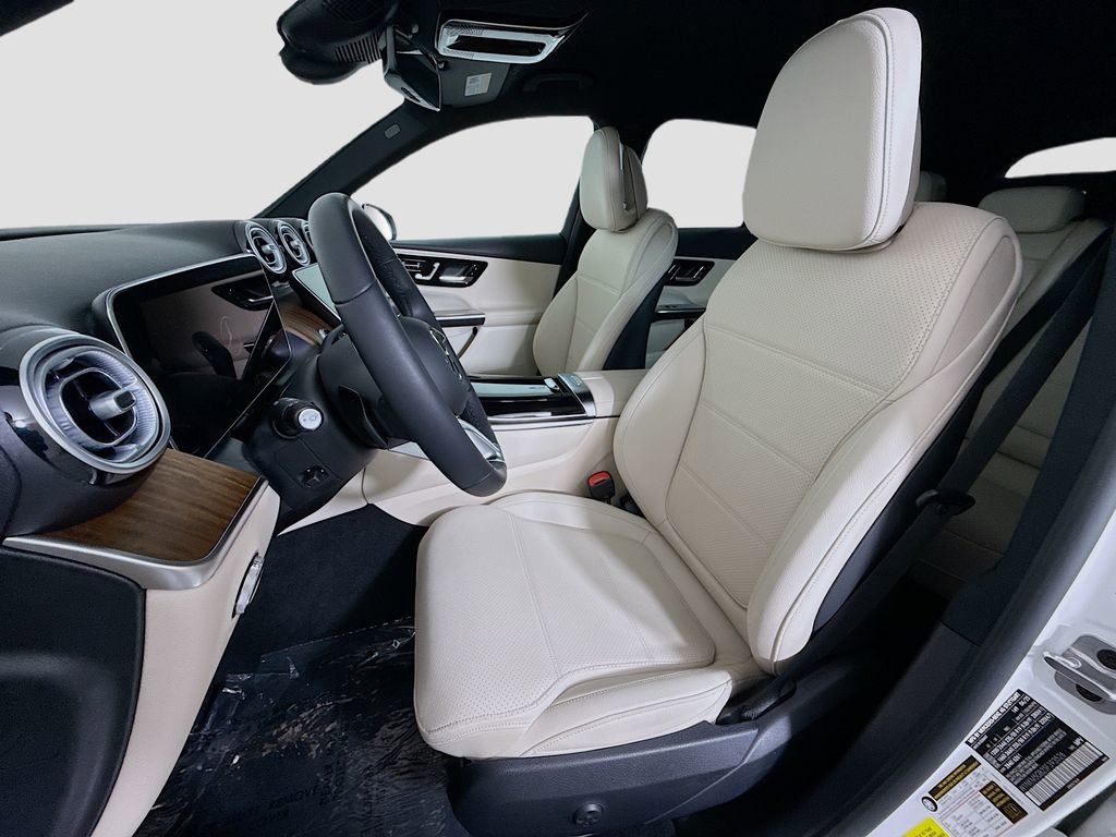Used 2025 Mercedes-Benz GLC 350e GLC 350e image 22
