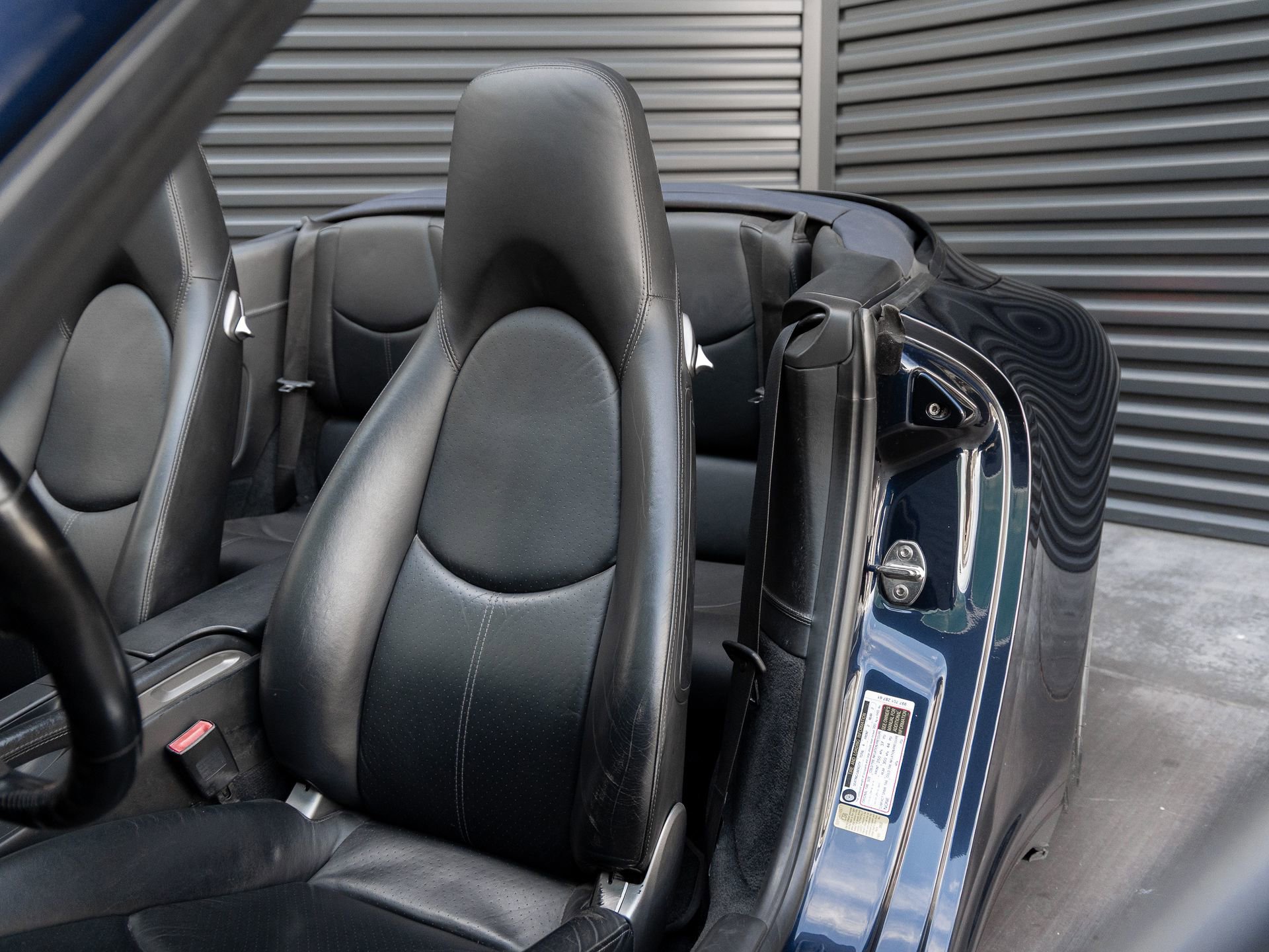 Used 2006 Porsche 911 Carrera 4 AWD/4WD image 5