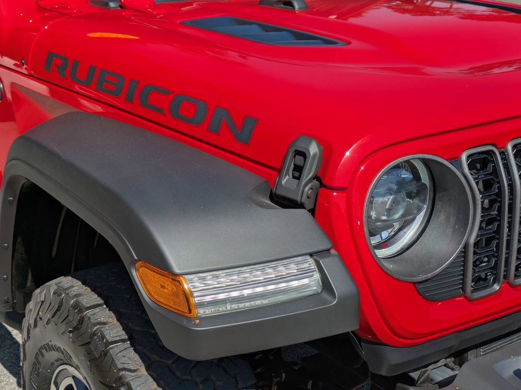 Used 2024 Jeep Wrangler Unlimited Rubicon AWD/4WD image 29