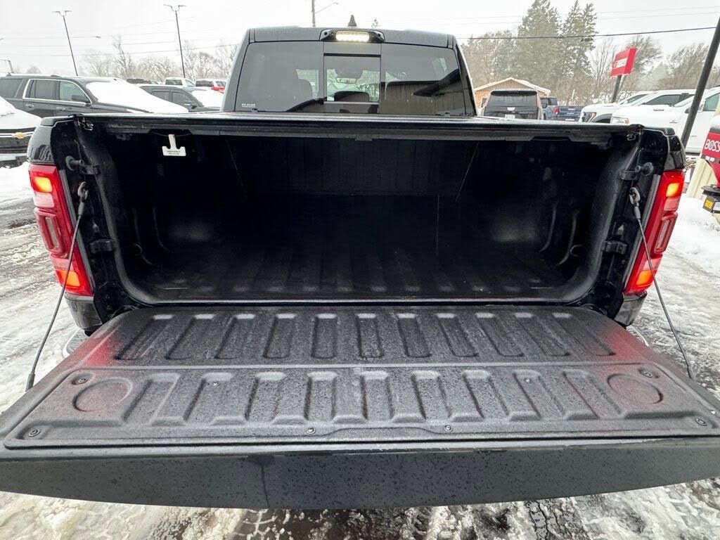 Used 2021 RAM 1500 Limited AWD/4WD image 35