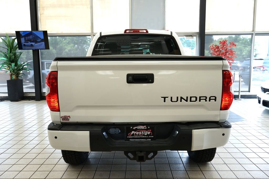 Used 2018 Toyota Tundra Limited w/ Limited Premium Package AWD/4WD image 15