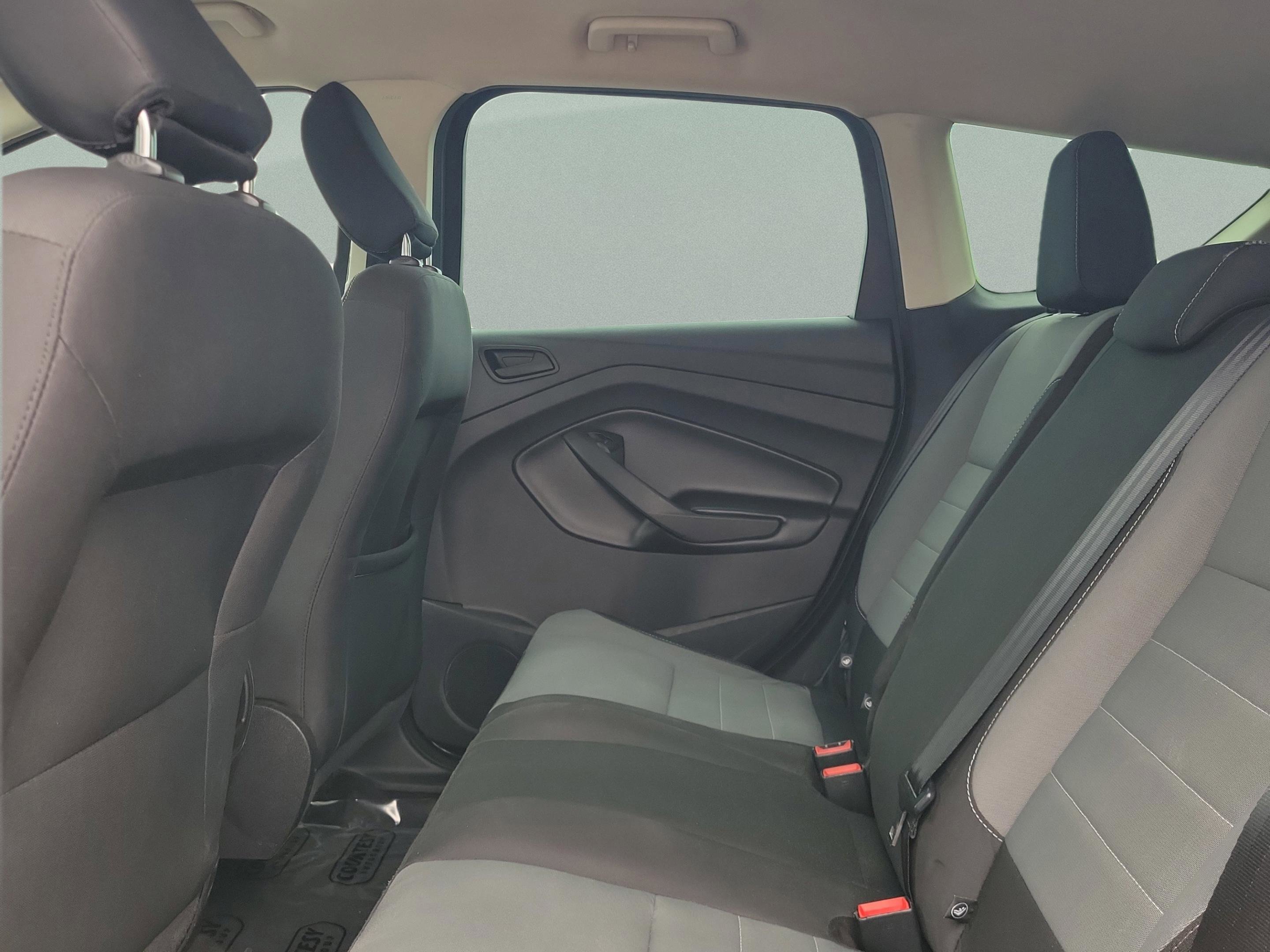 Used 2019 Ford Escape S image 7