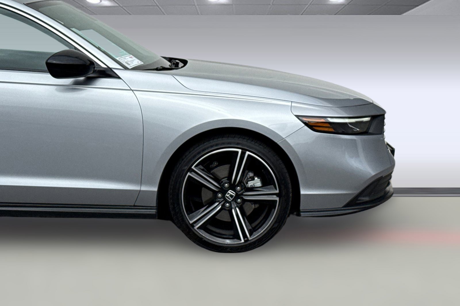 Certified 2025 Honda Accord Sport image 33