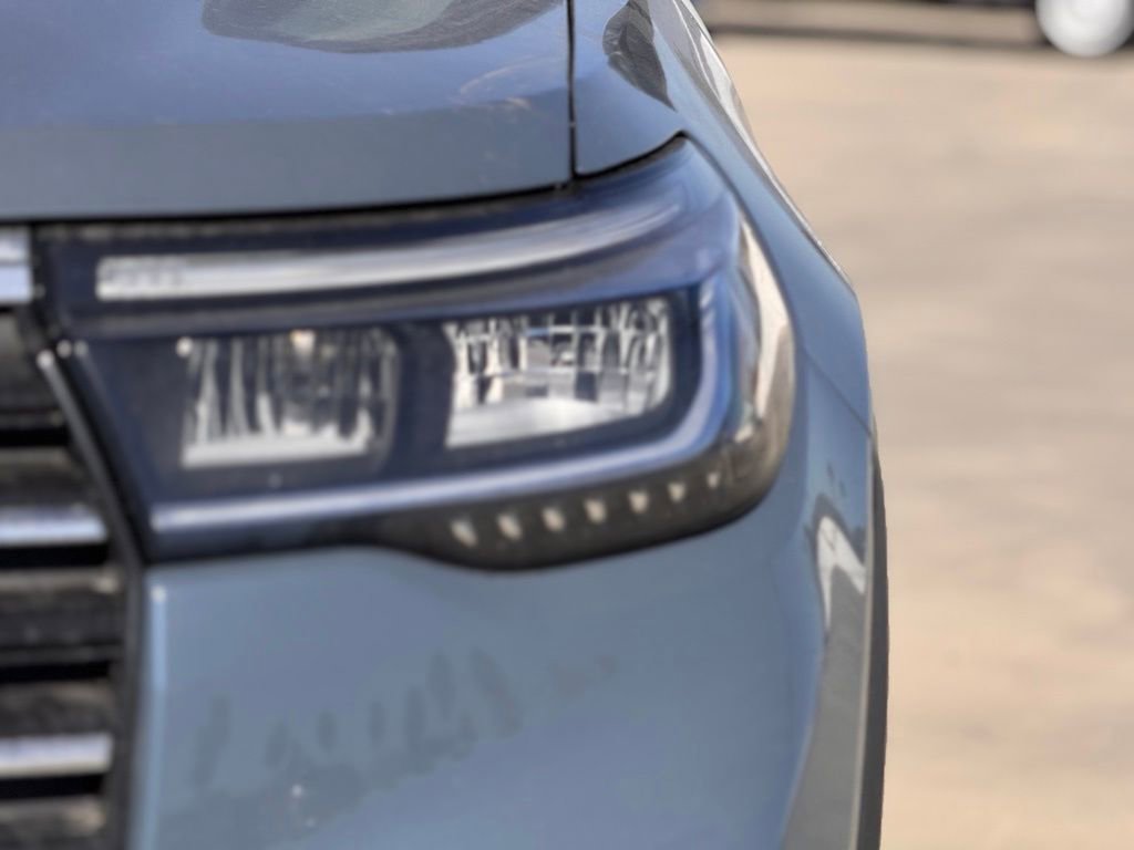 New 2026 Ford Explorer Active image 8