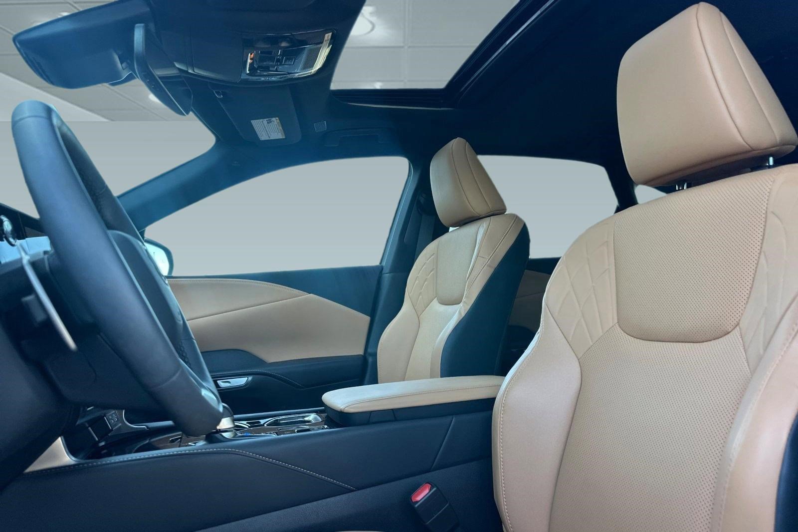 Used 2025 Lexus RX 350 FWD w/ Technology Package image 15